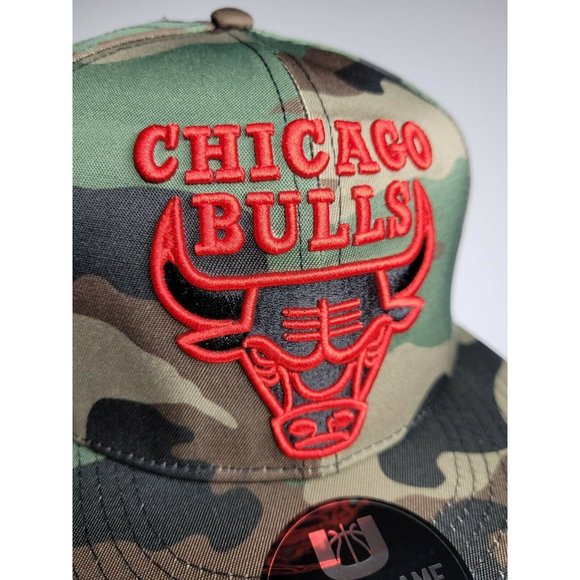 Ultra Game NBA Chicago Bulls Camo Snapback Hat - Picture 5 of 6